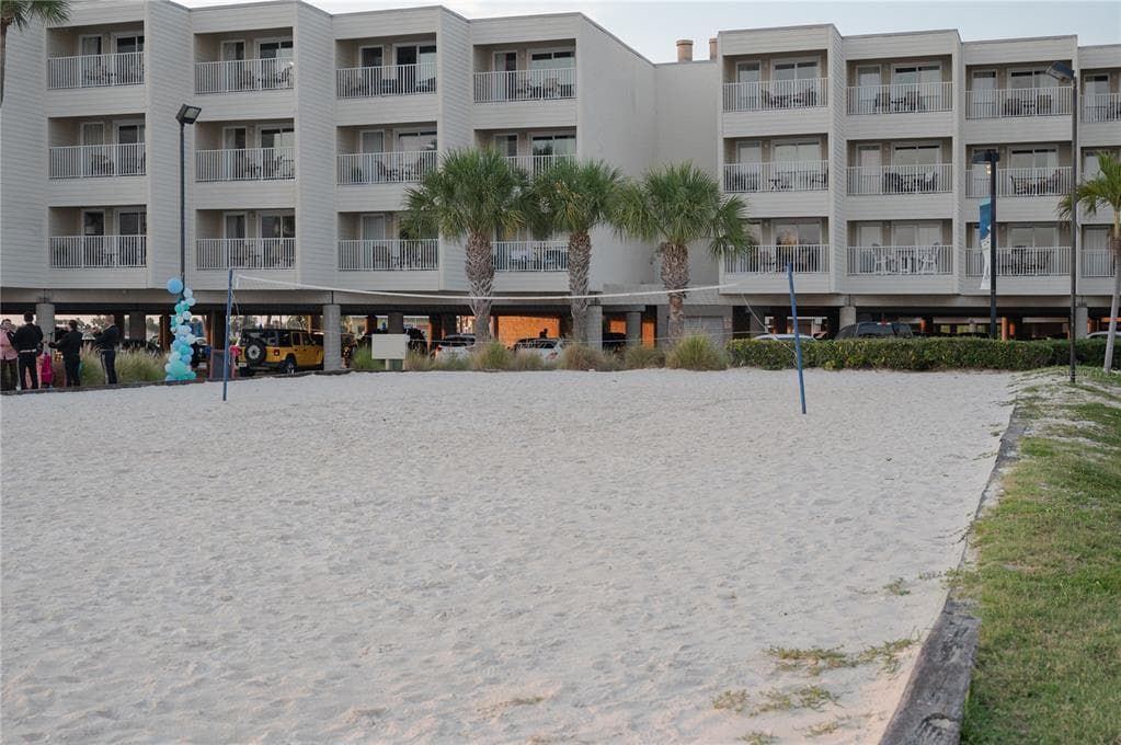 2506 N ROCKY POINT DRIVE UNIT 277