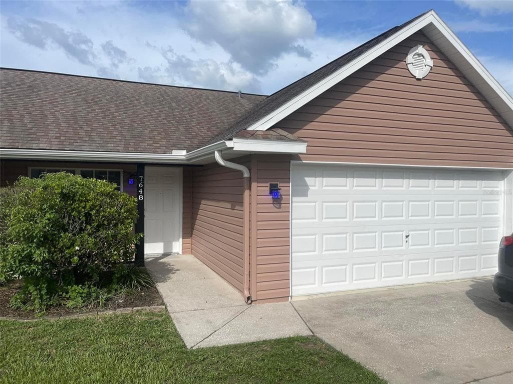 7648 TESSA DRIVE ZEPHYRHILLS, FL 33540