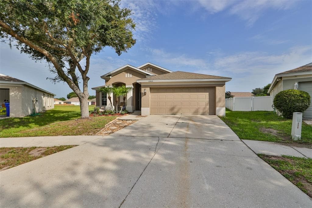 10404 PARAGON PLACE RIVERVIEW, FL 33578