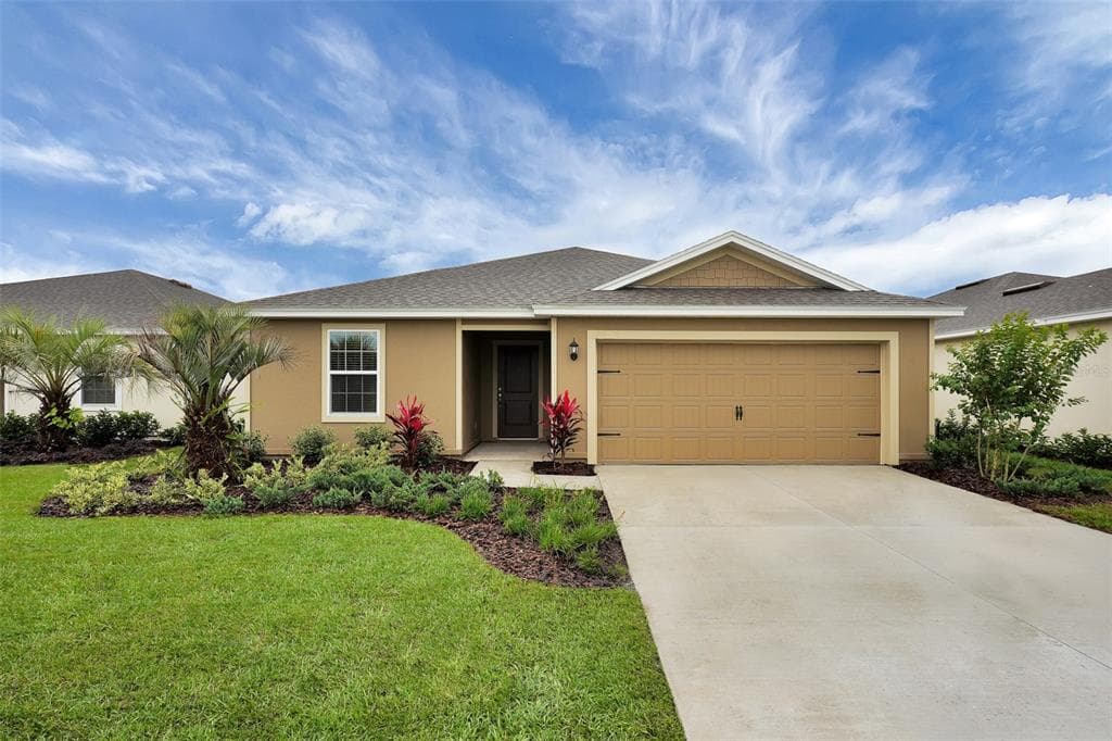 2038 GALAHAD DRIVE DELTONA, FL 32738