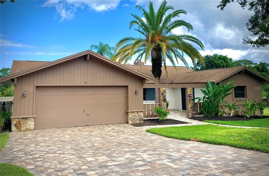785 MAPLE RIDGE ROAD N PALM HARBOR, FL 34683