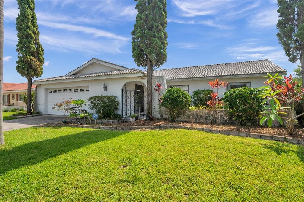 1217 RANCHWOOD DRIVE E DUNEDIN, FL 34698