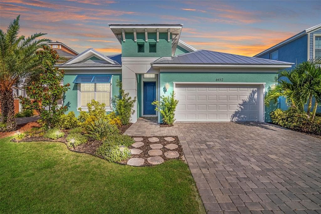 6412 GRENADA ISLAND AVENUE APOLLO BEACH, FL 33572