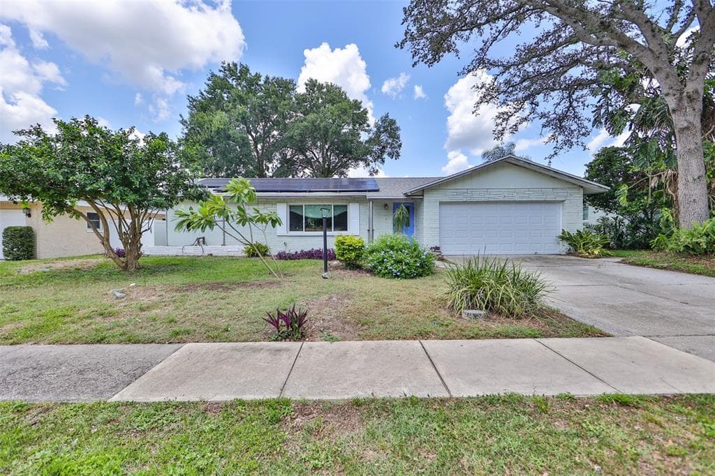 118 VALLEY CIRCLE BRANDON, FL 33510