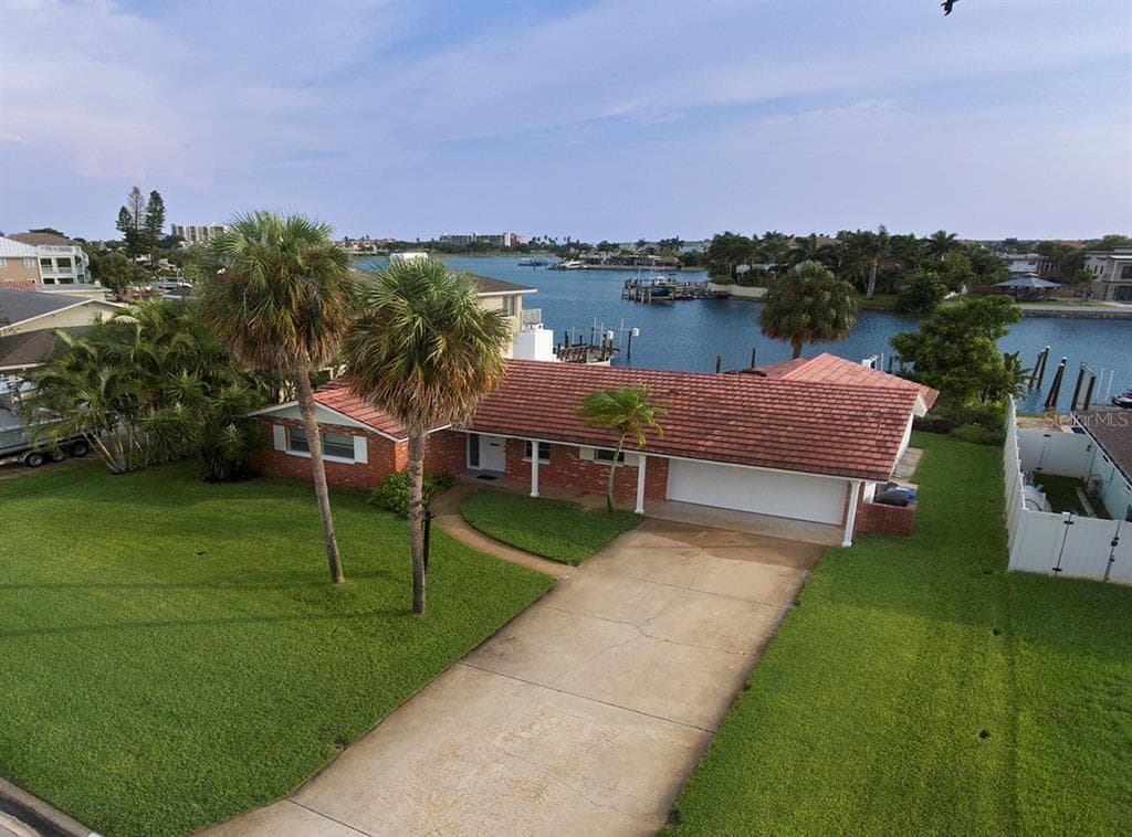 7927 11TH AVENUE S ST PETERSBURG, FL 33707