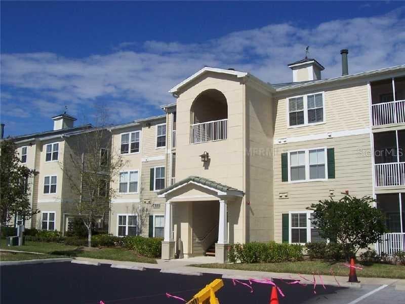 18589 BRIDLE CLUB DRIVE TAMPA, FL 33647