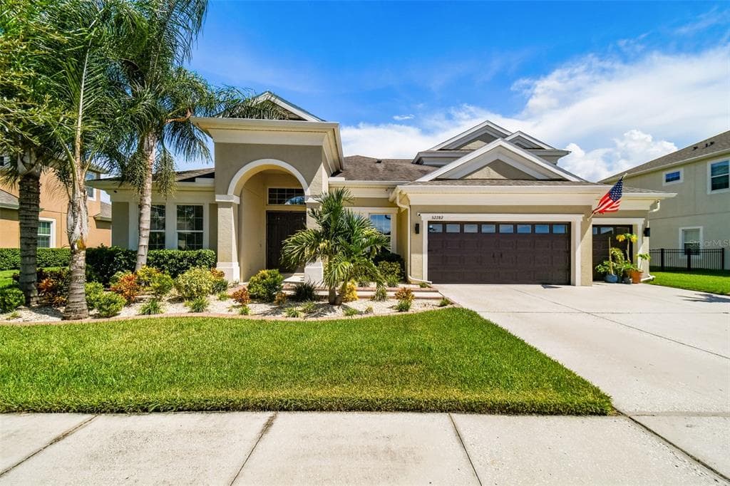 32282 GODDARD DRIVE WESLEY CHAPEL, FL 33543