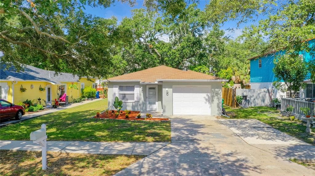 4440 W PINTOR PLACE TAMPA, FL 33616
