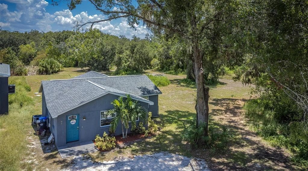 91 8TH STREET NE RUSKIN, FL 33570