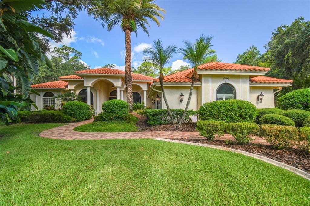 4761 HAMPTON COURT OLDSMAR, FL 34677