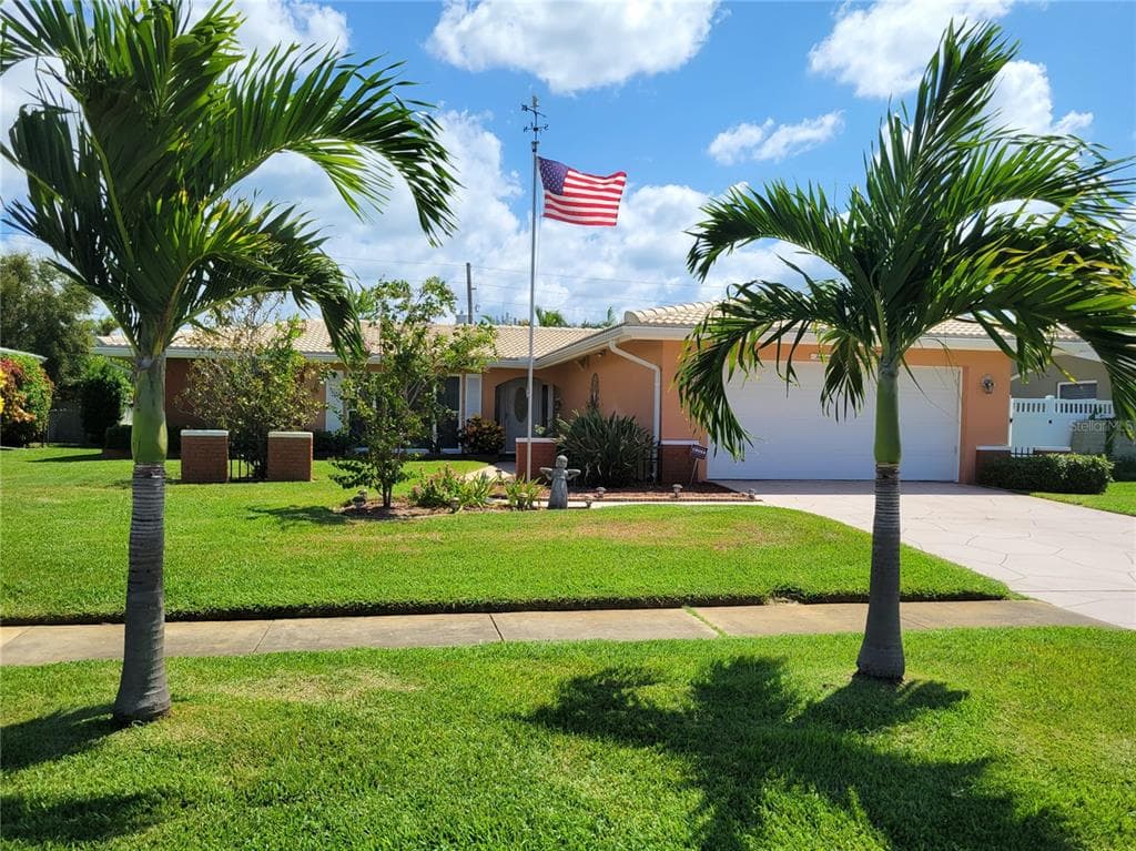 14968 IMPERIAL POINT DRIVE N LARGO, FL 33774