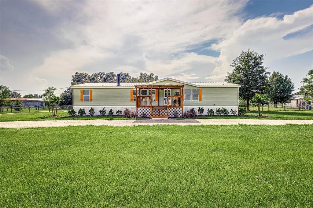 3905 SPARKY LANE PLANT CITY, FL 33565