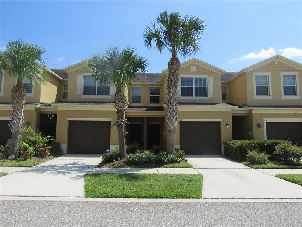 2011 HAWKS VIEW DRIVE RUSKIN, FL 33570