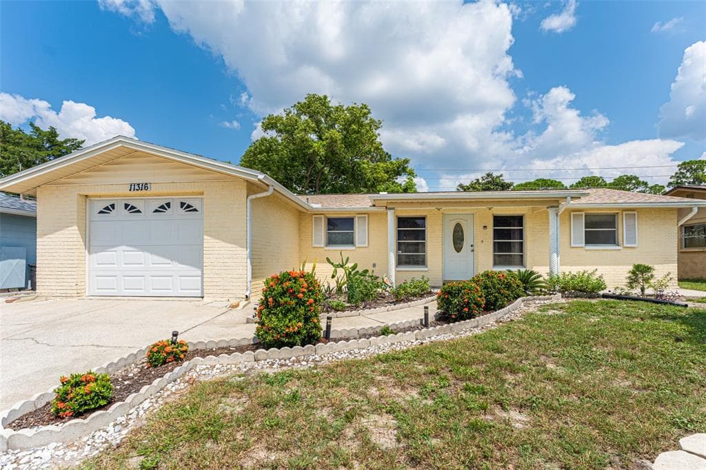11316 YELLOWWOOD LANE