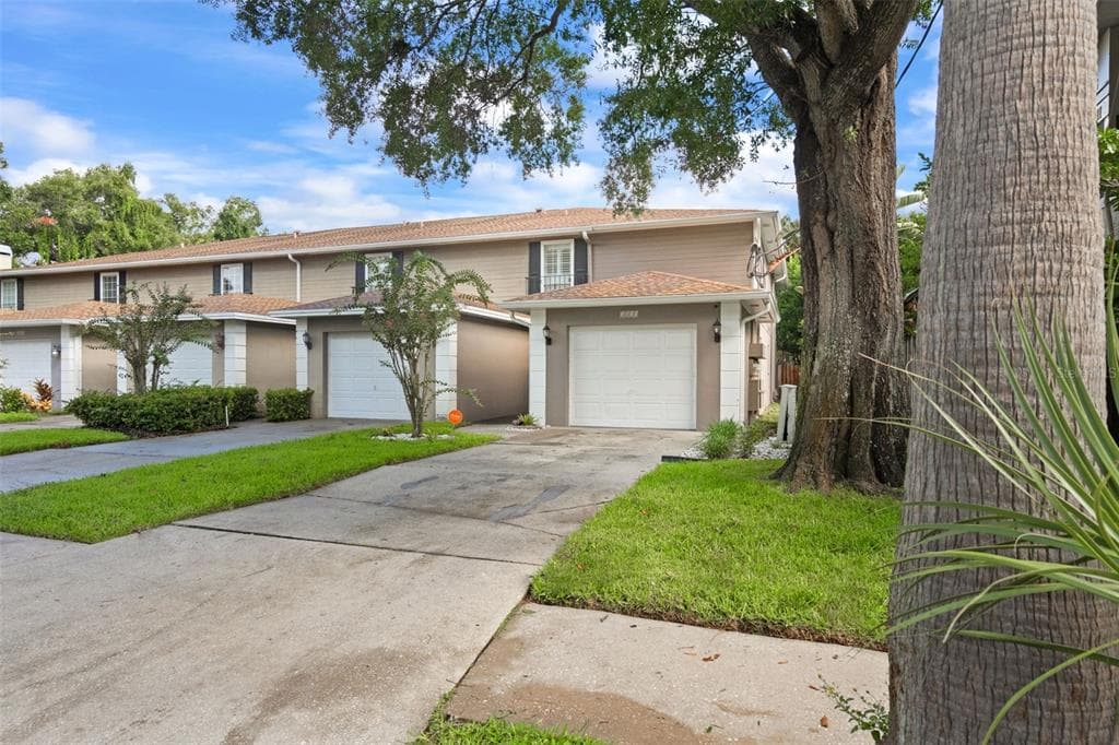2411 W JETTON AVENUE TAMPA, FL 33629