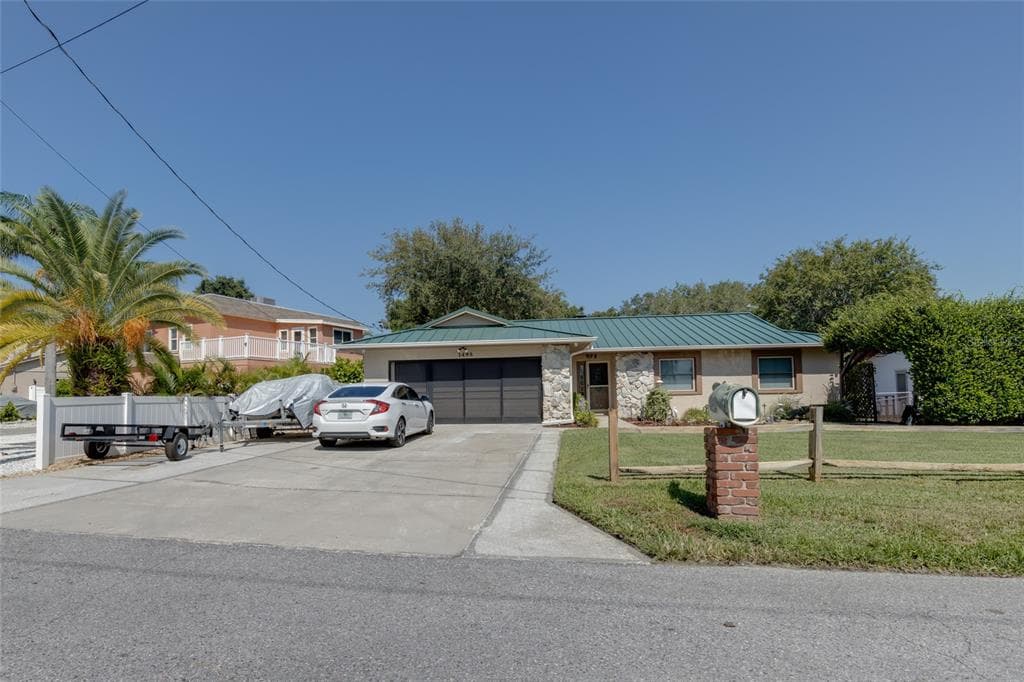 1498 BIG BASS DRIVE
