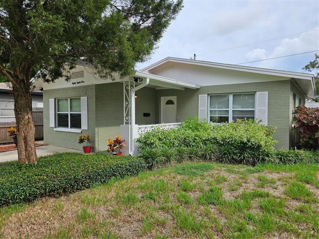 8084 24TH AVENUE N ST PETERSBURG, FL 33710