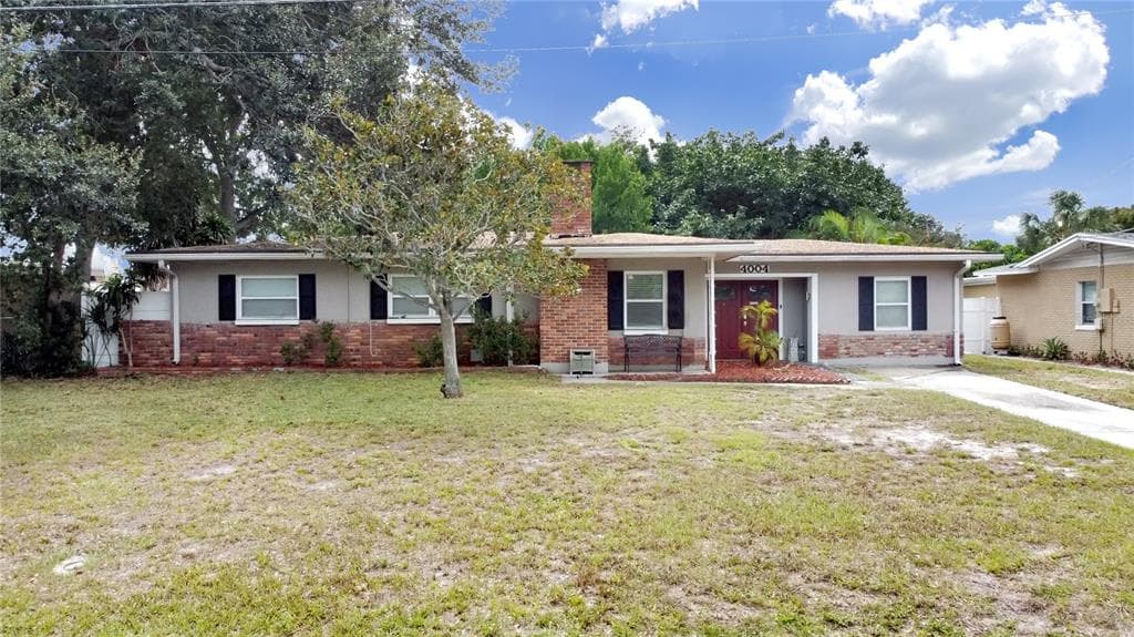 4004 W COACHMAN AVENUE TAMPA, FL 33611