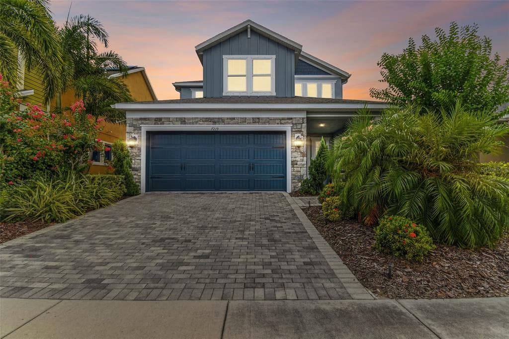 7219 MEETING HOUSE LANE APOLLO BEACH, FL 33572