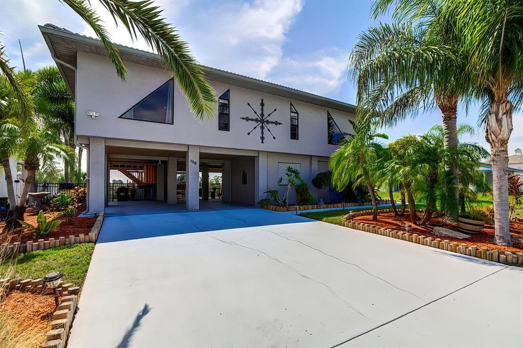 7018 SOUTHWIND DRIVE HUDSON, FL 34667