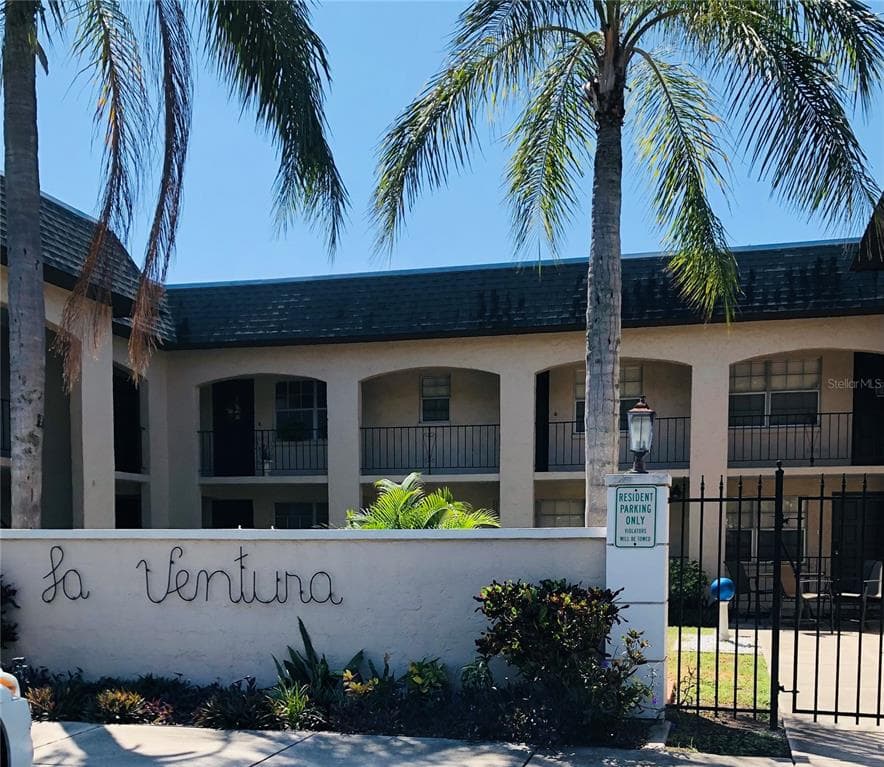 3718 W MCKAY AVENUE UNIT 103 TAMPA, FL 33609
