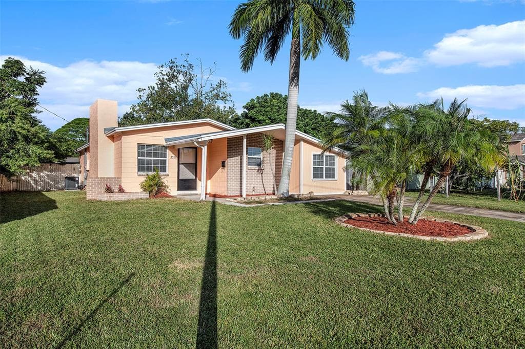 8930 59TH WAY N