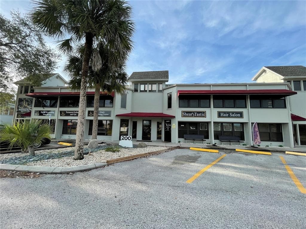 200 FRANDORSON CIRCLE UNIT 203 APOLLO BEACH, FL 33572