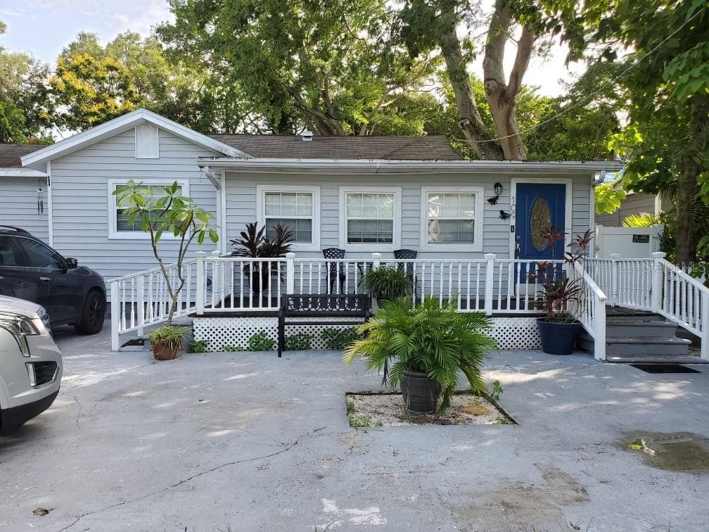 109 E CLINTON STREET TAMPA, FL 33604