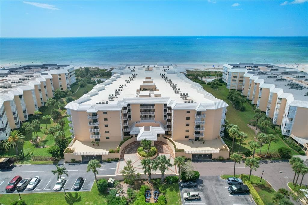 6600 SUNSET WAY UNIT 307 ST PETE BEACH, FL 33706
