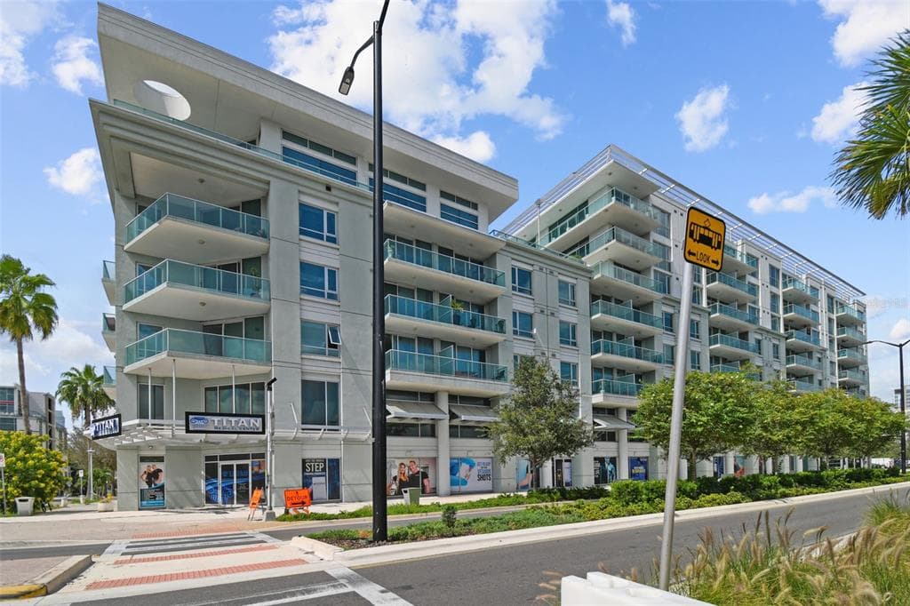 111 N 12TH STREET UNIT 1716