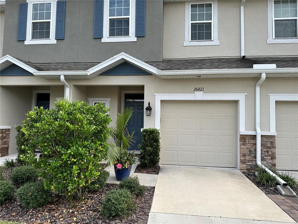 26421 LIMESTONE SPRINGS WAY WESLEY CHAPEL, FL 33544