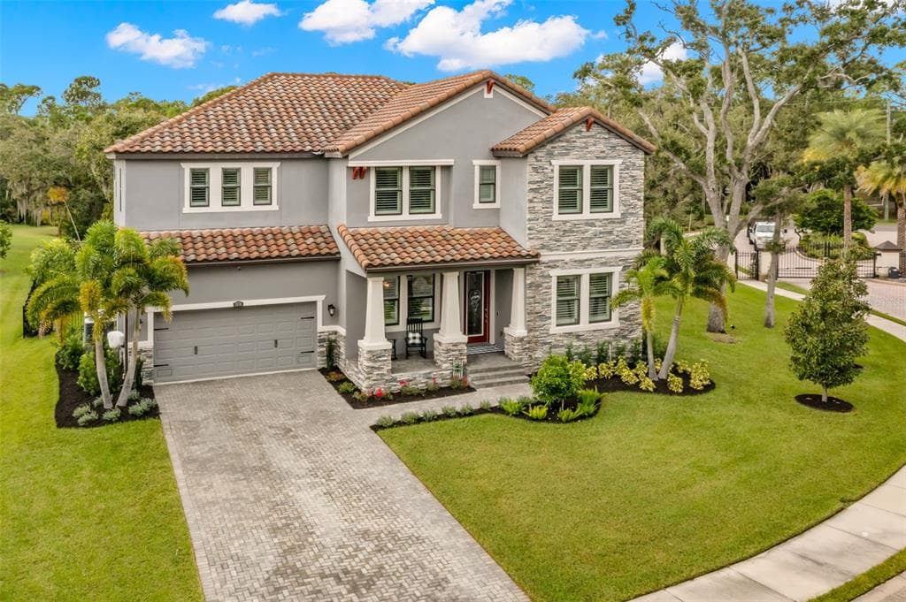 7876 MARSH POINTE DRIVE