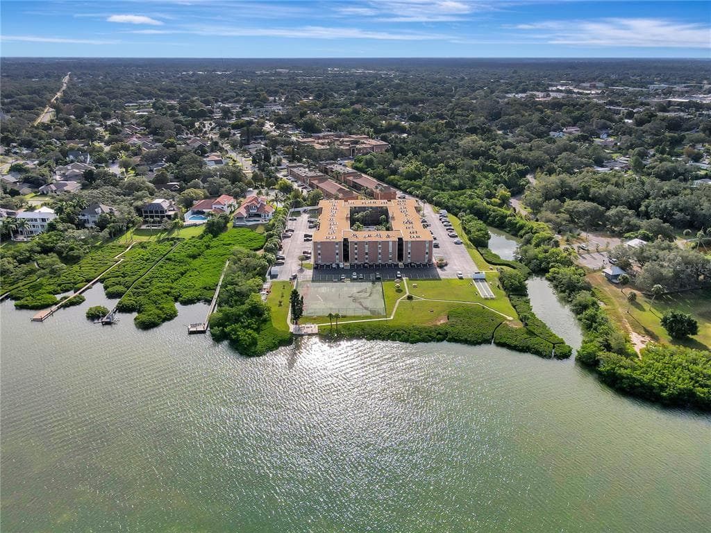 12760 INDIAN ROCKS ROAD UNIT 610