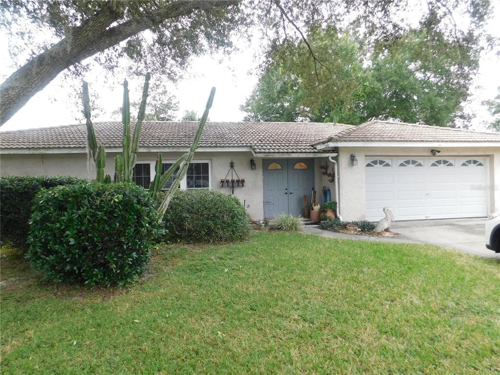 4737 TAMPA DOWNS BOULEVARD LUTZ, FL 33559