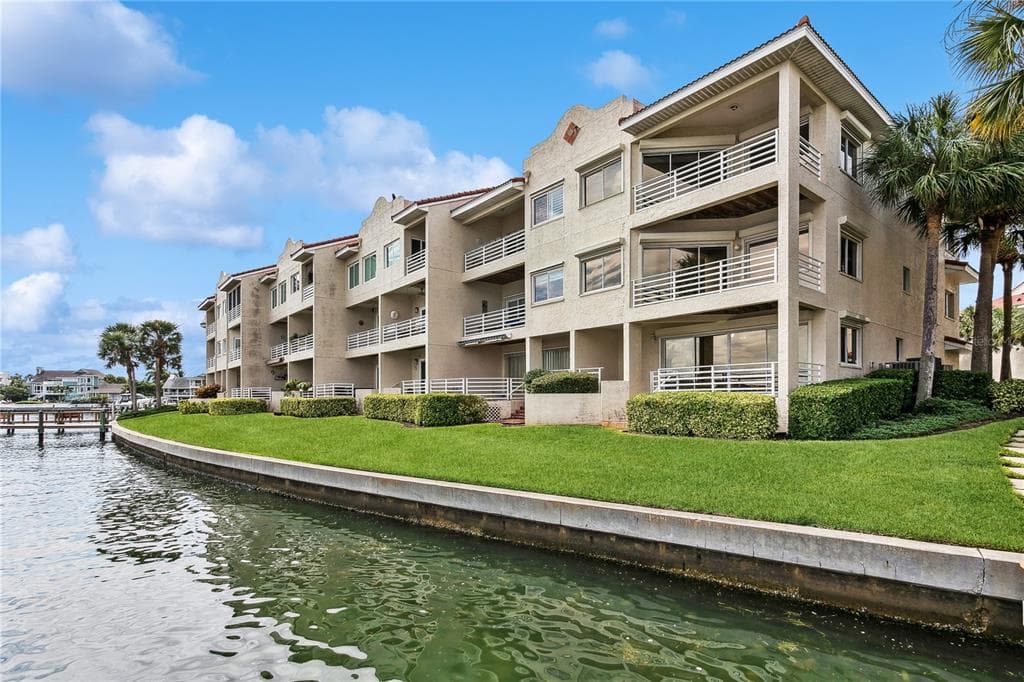 4659 MIRABELLA COURT ST PETE BEACH, FL 33706