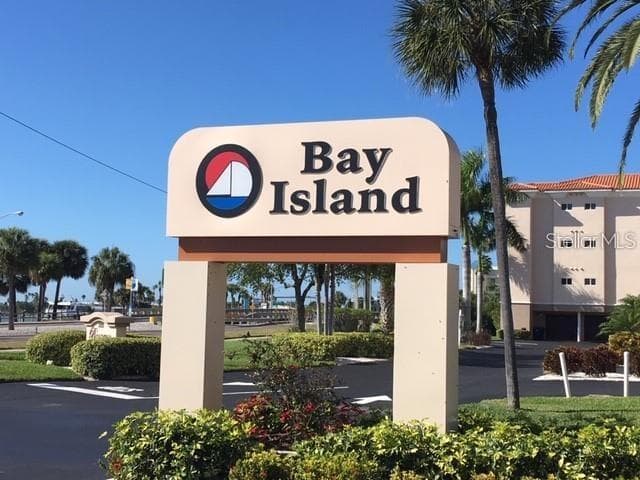 7405 BAY ISLAND DRIVE S UNIT 124 SOUTH PASADENA, FL 33707