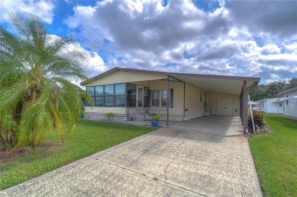35918 VERANO LANE ZEPHYRHILLS, FL 33541