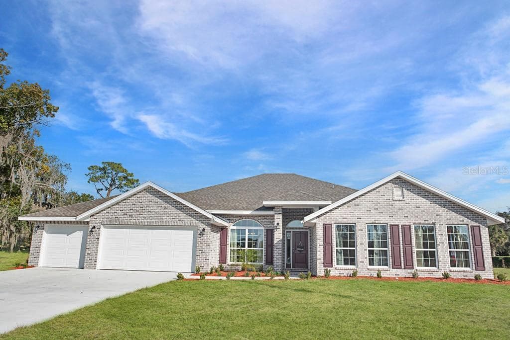 201 LAGOON MIST CT OAK HILL, FL 32759