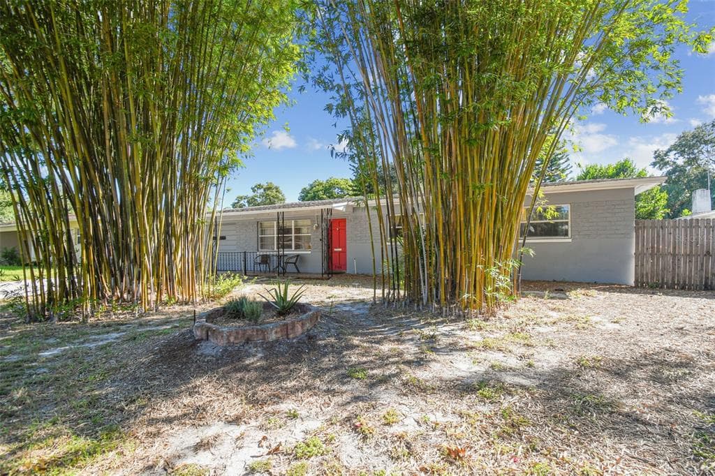 2108 S CORTEZ AVENUE TAMPA, FL 33629