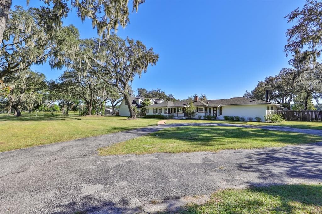 4019 MOORES LAKE ROAD DOVER, FL 33527