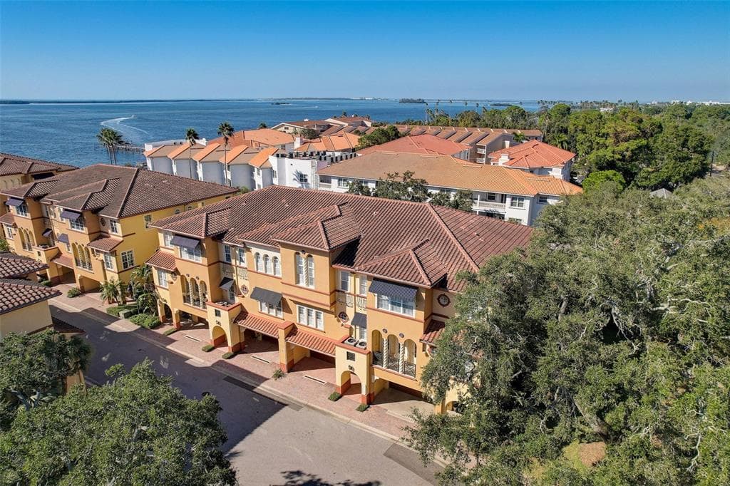 260 SEAGATE COURT