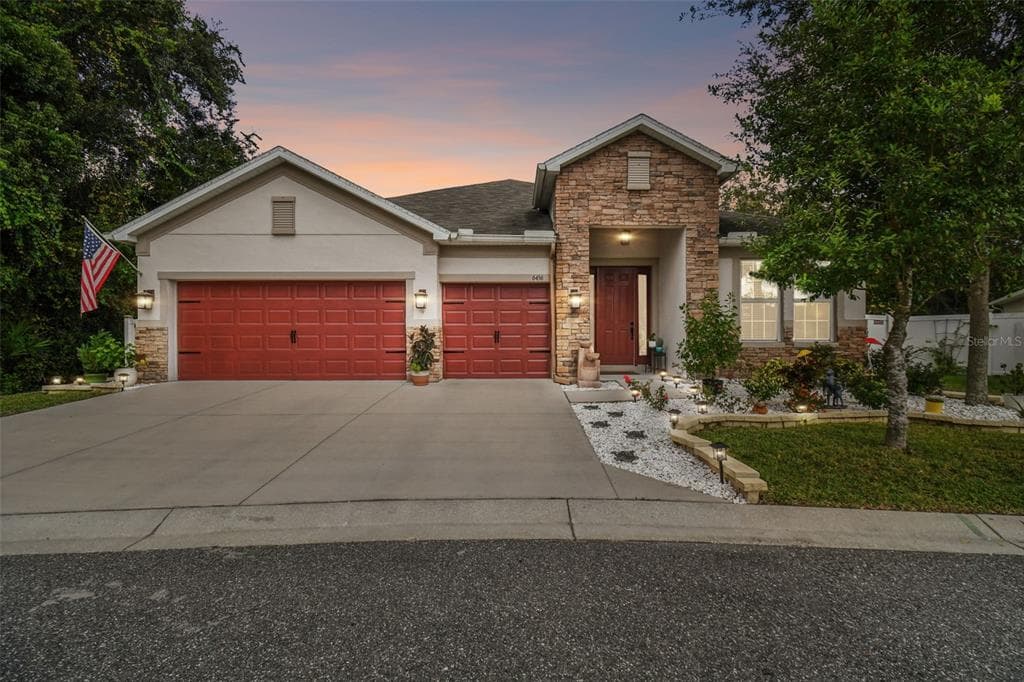 6456 DOE PATH COURT WESLEY CHAPEL, FL 33545