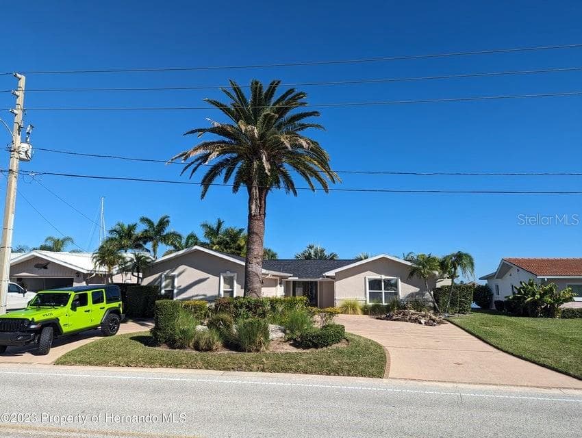 3637 FLORAMAR TERRACE