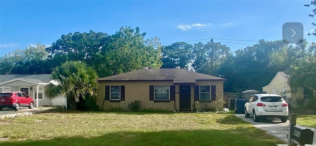 4716 W LAWN AVENUE TAMPA, FL 33611