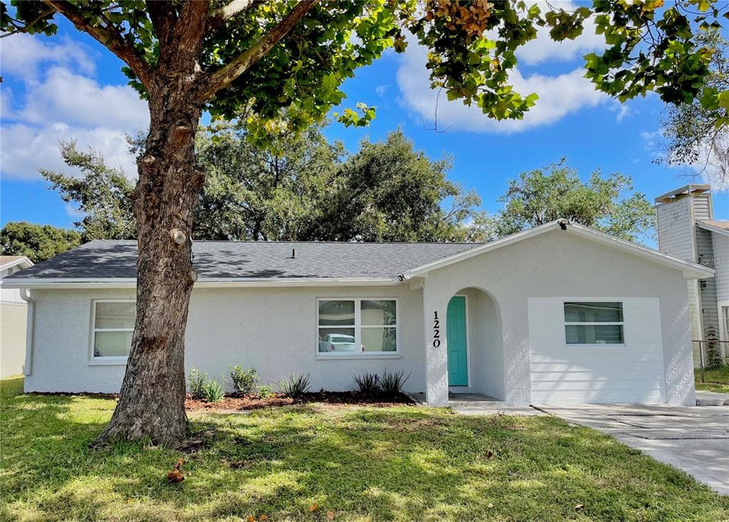 1220 WATERVIEW BOULEVARD W LAKELAND, FL 33801
