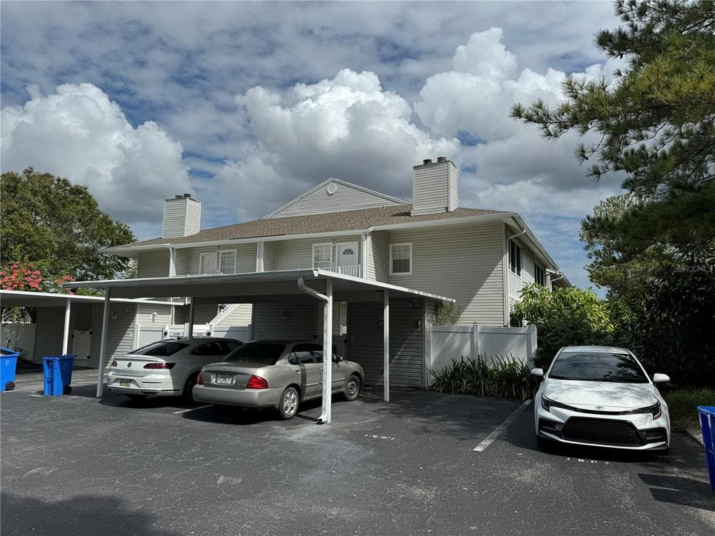 8350 SAVANNAH TRACE CIRCLE UNIT 1601 TAMPA, FL 33615