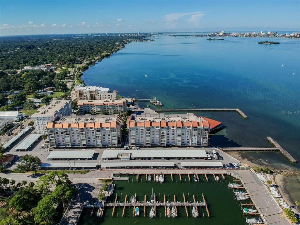 634 EDGEWATER DRIVE UNIT 349 DUNEDIN, FL 34698