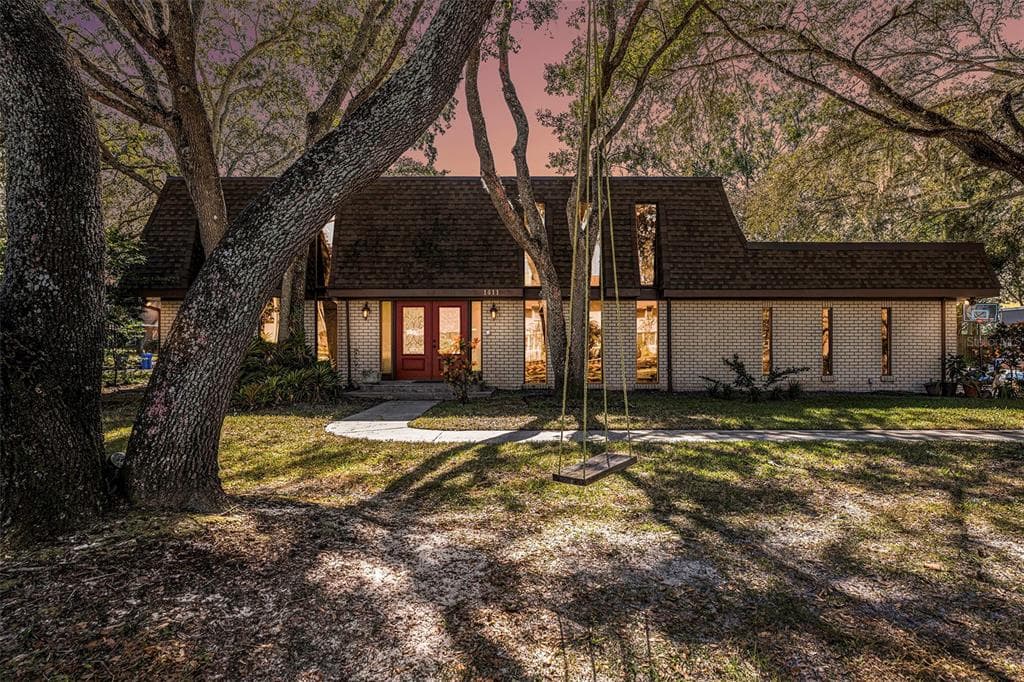 1411 PROVINCETOWN CIRCLE LUTZ, FL 33549