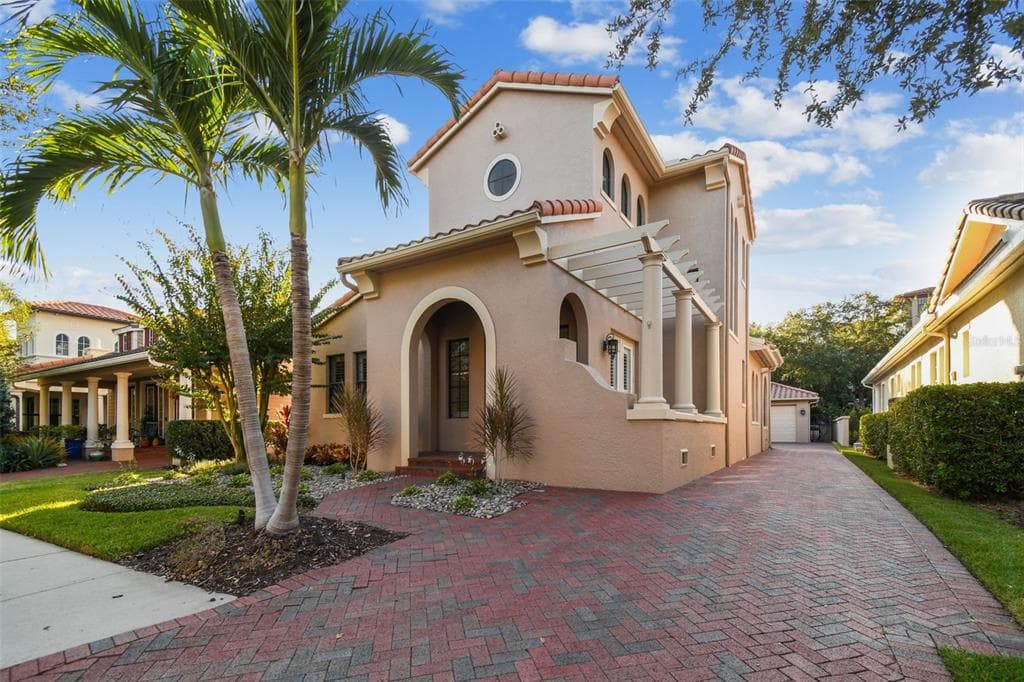 6122 YEATS MANOR DRIVE TAMPA, FL 33616