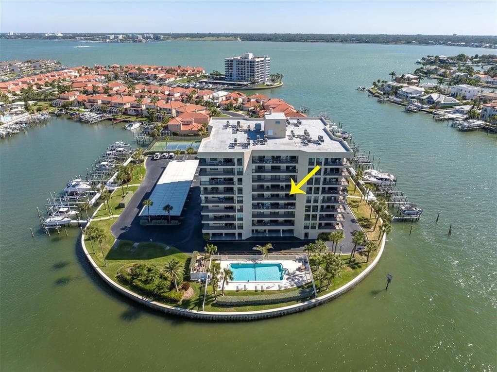1651 SAND KEY ESTATES COURT UNIT 47 CLEARWATER BEACH, FL 33767